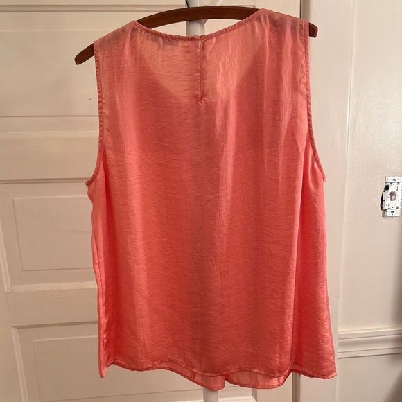 Violet & Claire Size XL Peach Sleeveless Blouse Brunch to Office Minimalist - Picture 3 of 3